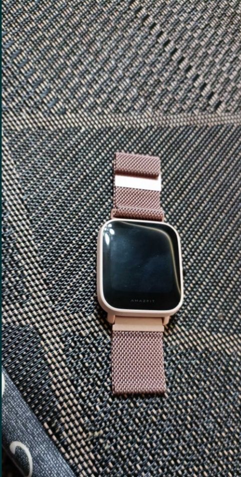 ПРОДАМ ЧАСЫ Xiaomi Amazfit Bip U Pro