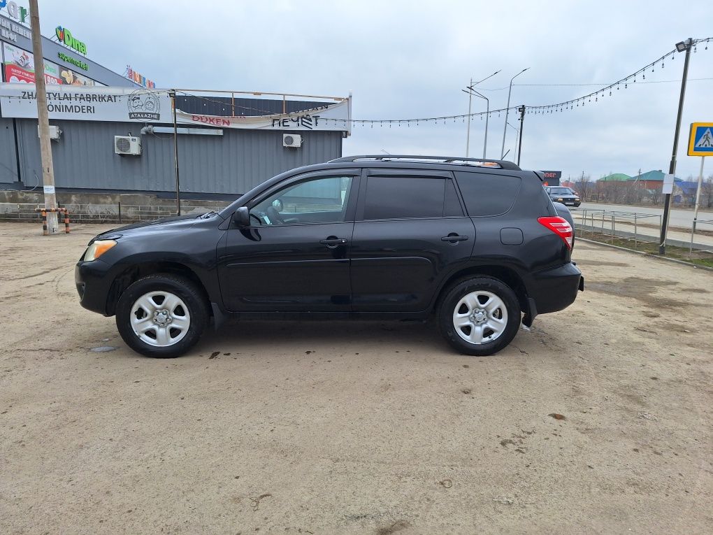 Toyota Rav4 III 2010