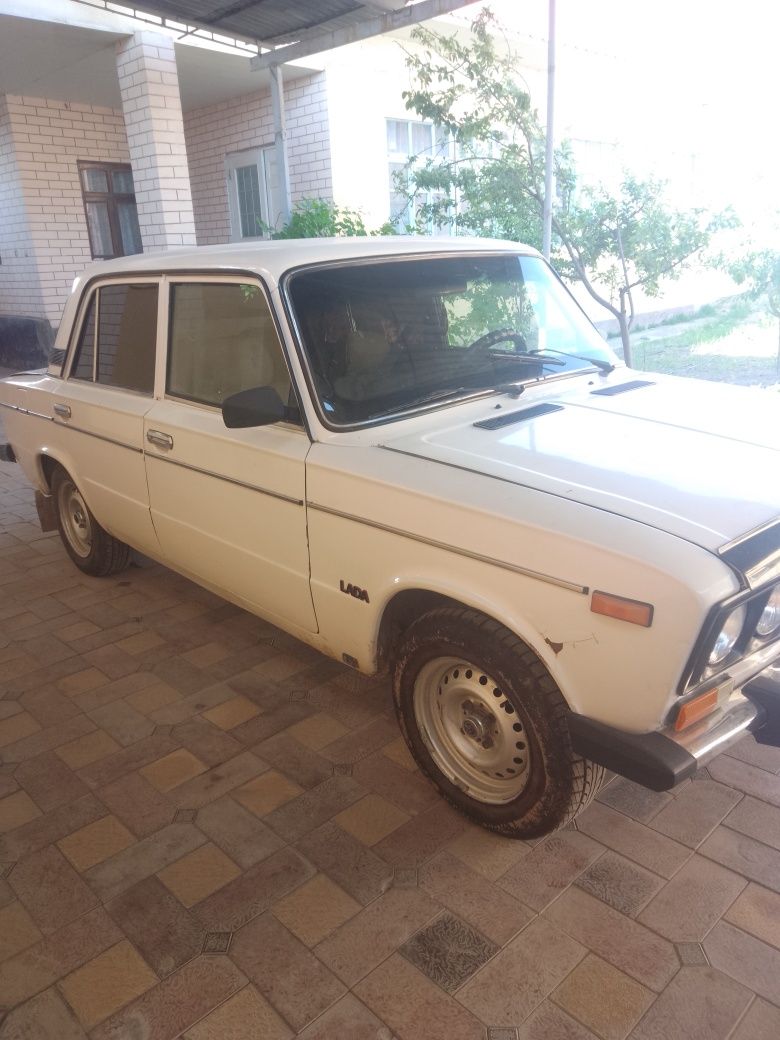 Juguli Vaz 2106 srochna sotiladi
