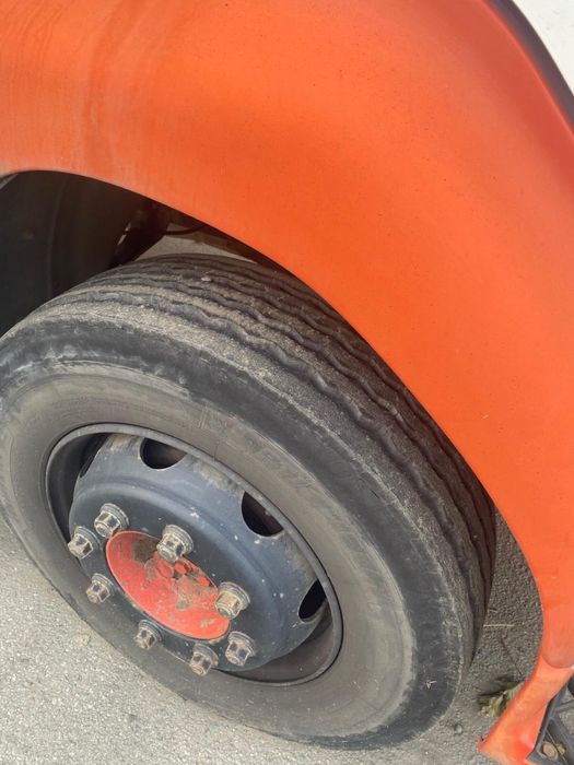 Camion renault midlum 12 tone