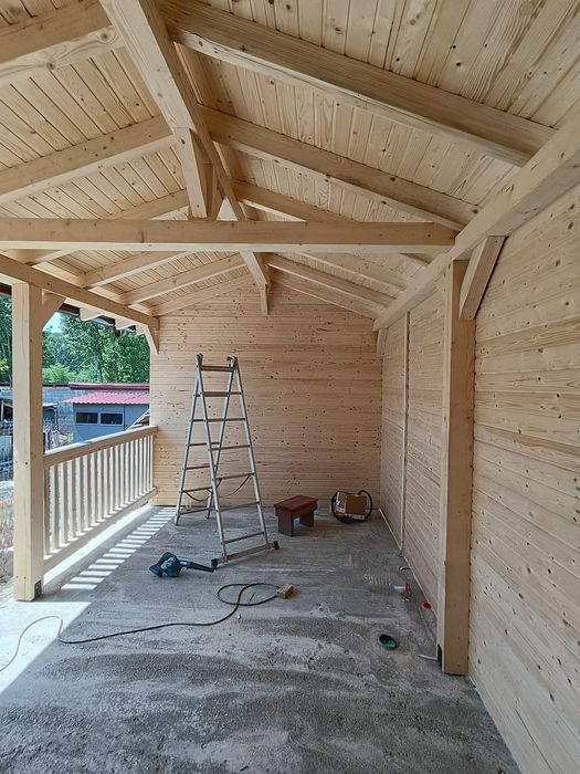 Executam acoperisuri de A la Z si reparatii de Urgenta