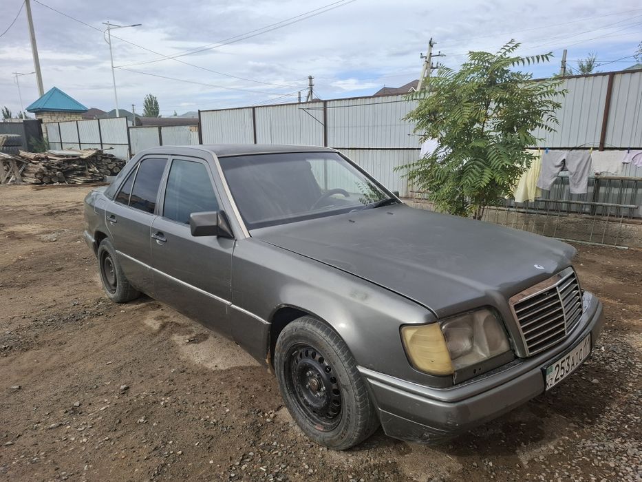 MERSEDES-BENZ 220 срочно сатылады. Жүріп тұр.