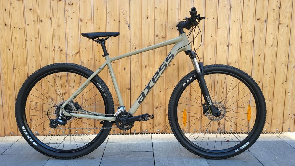 Vând mtb axess 29