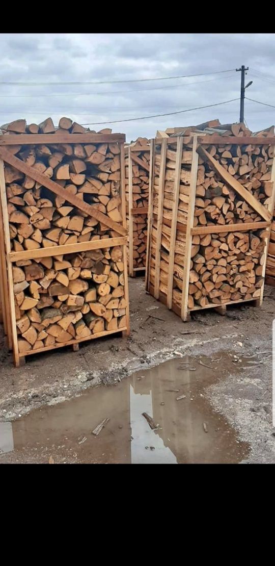Lemne de foc de vanzare