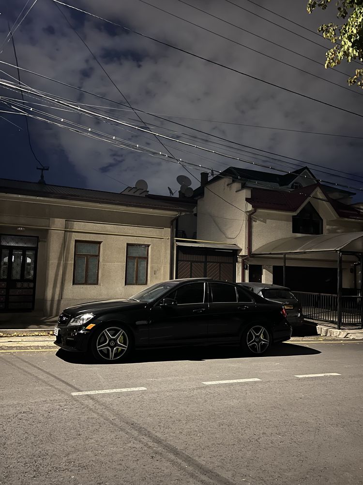 Мерседес w204 c550