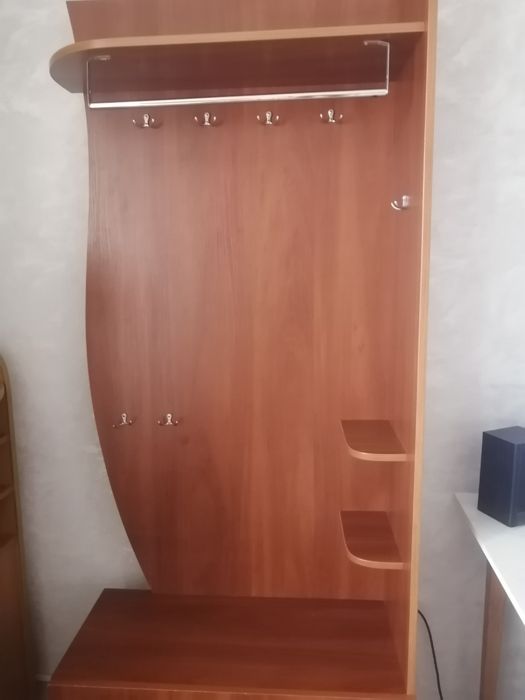 Продам прихожую, б/у.