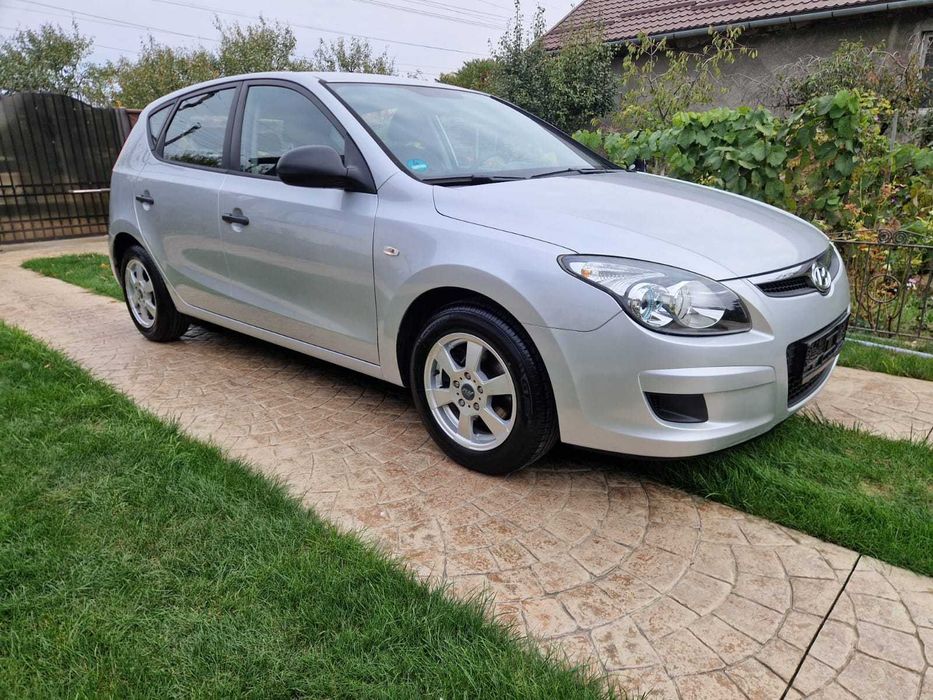 Hyundai i30 1.4 Benzina 110 Cp 2009