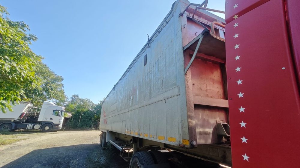 Semiremorca basculabila de cereale din aluminiu