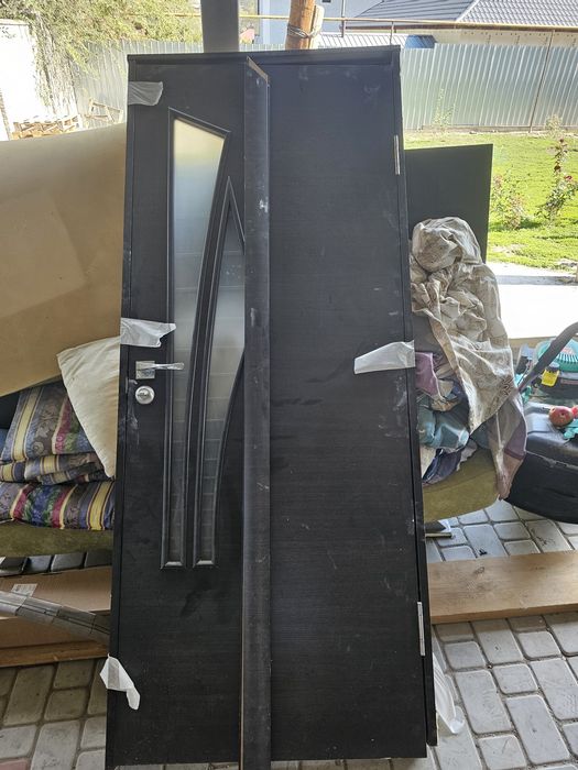 Продам межкомнатные двери