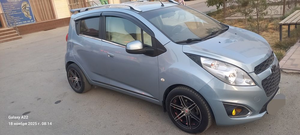 Спарк автомашинаси сотилади