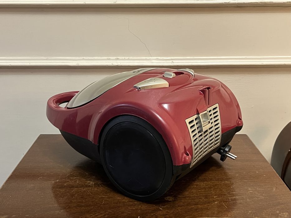 Пылесос MEGA MVC-126