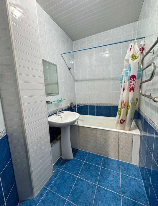 Сдается 3 ком Метро Ойбек. DMAAR Бизнес Центр.