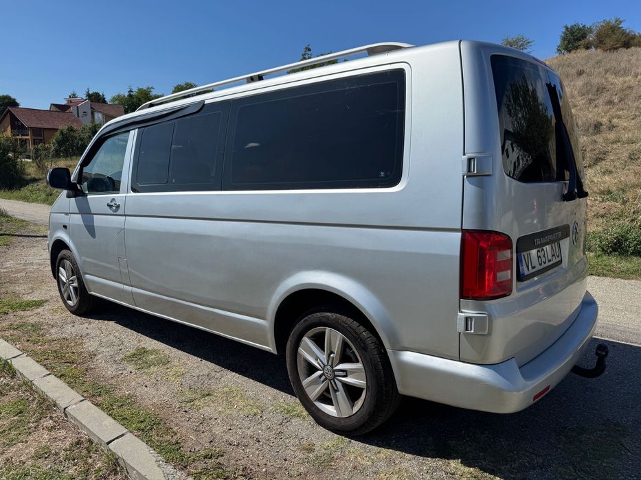 Vand Volkswagen Transporter Caravelle 8+1 2010