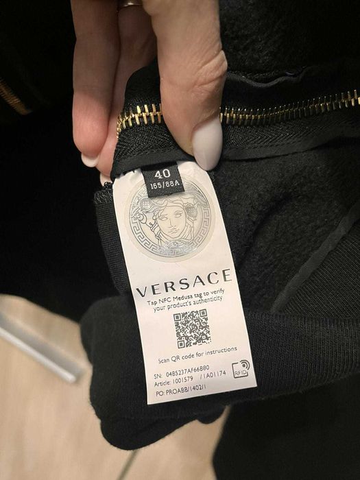 Дамски  суитшър  VERSACE оригинален
