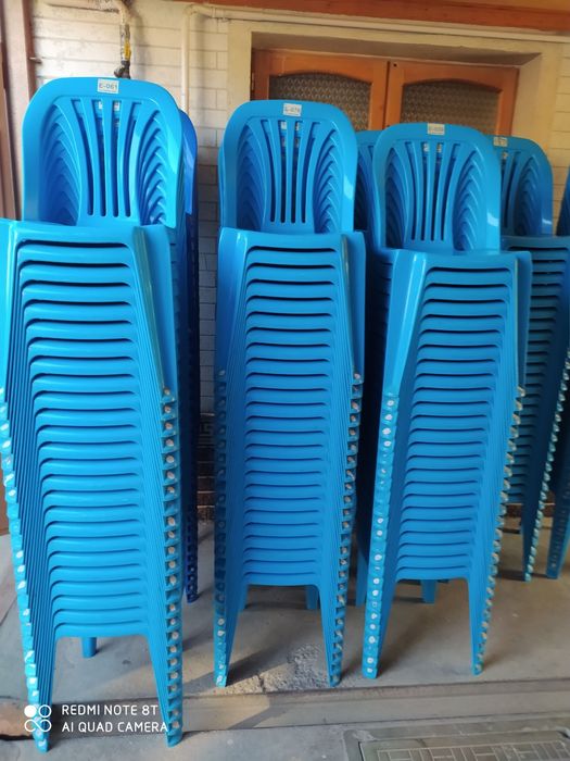 Пластмасс Стул Сотилади