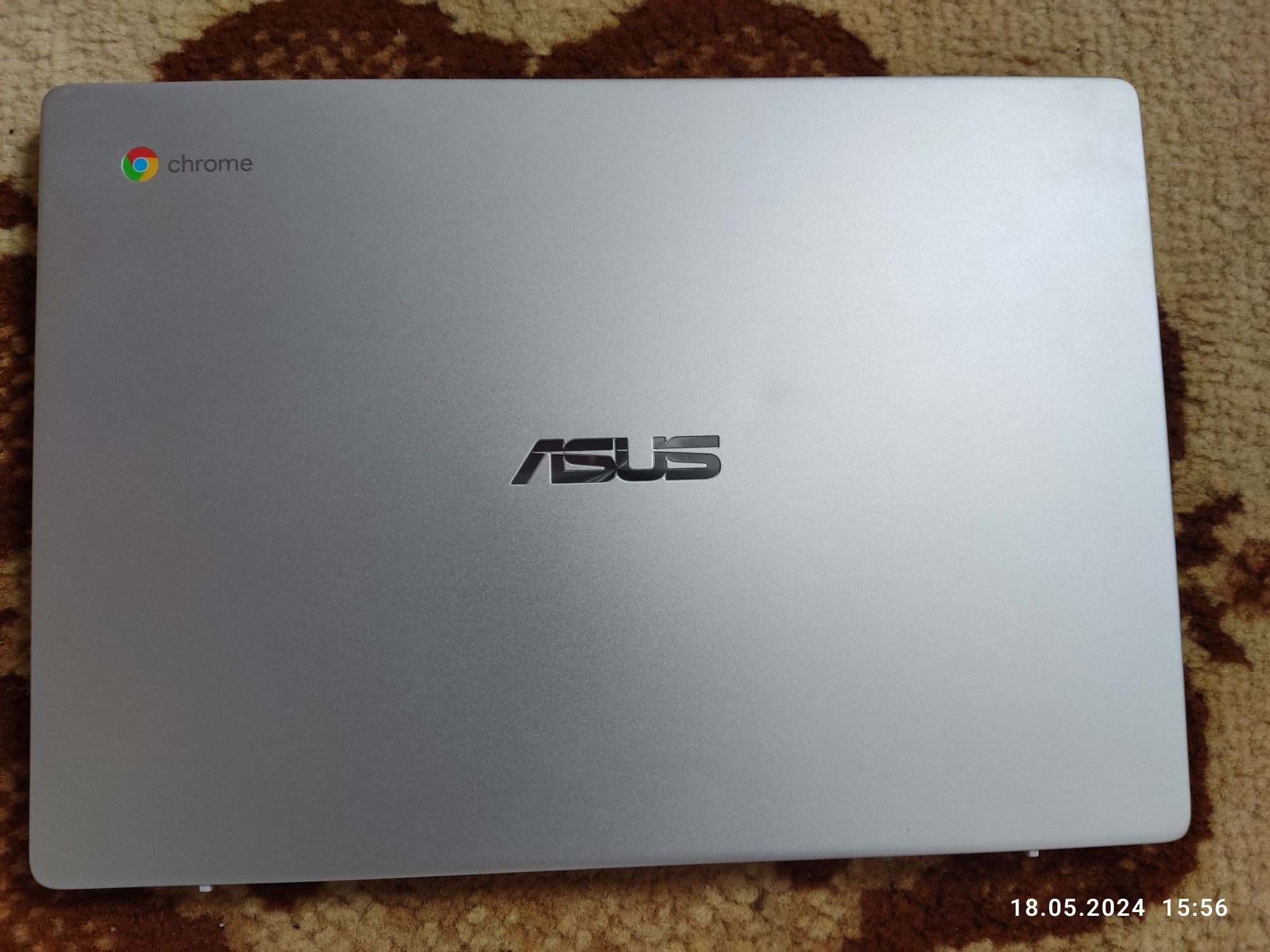 Laptop de vânzare ASUS Chromebook C423. Preț negociabil