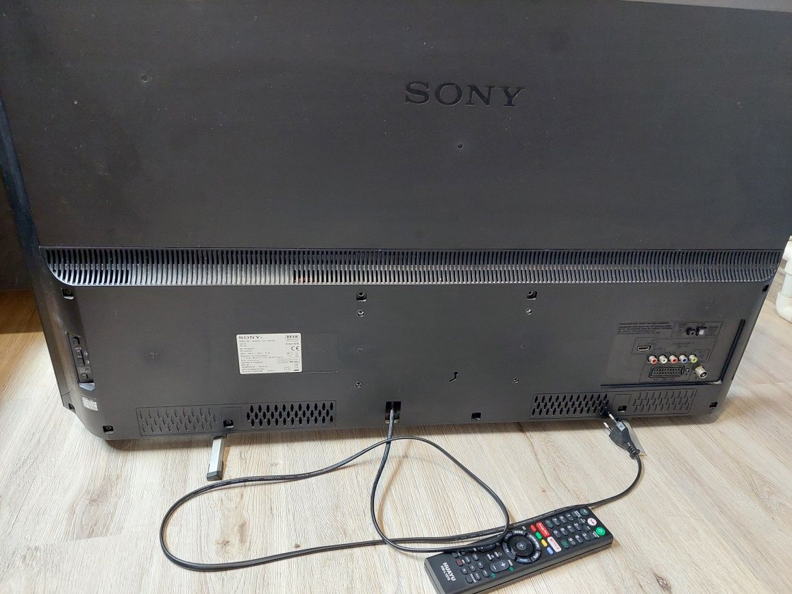 Телевизор Sony 101см. Не смарт.