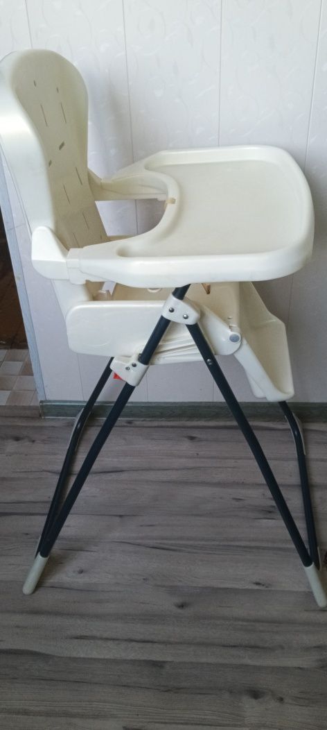 Продается раскладной детский стульчик