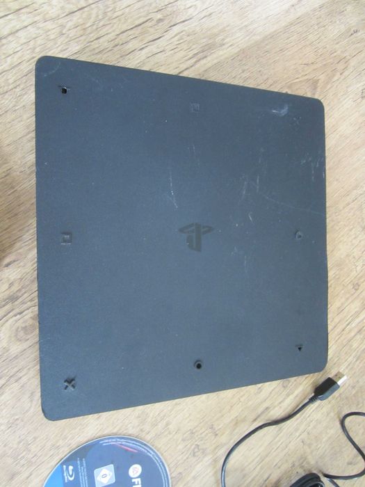 Sony Playstation 4 Slim 500GB модел CUH-2016A