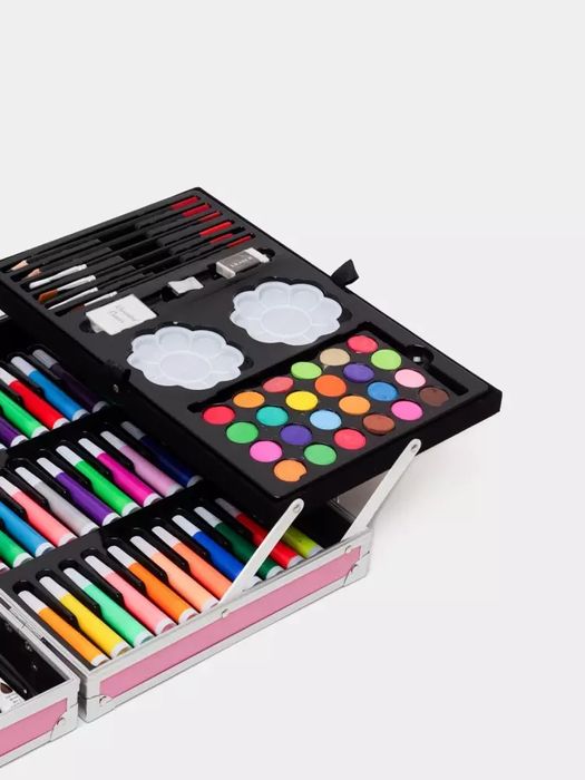 Bolalar uchun maxsus boʻyoqlar chamodoni yana sotuvda mavjud