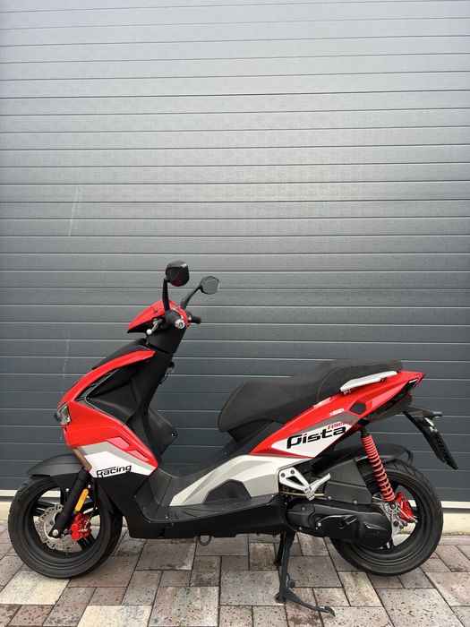 Scuter Beeline Pista 49Cc 2T Full Led
