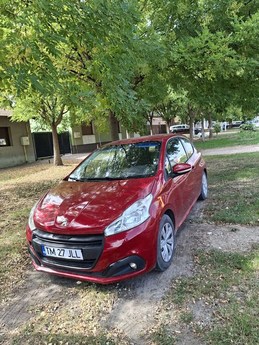 Peugeot 208 coupe