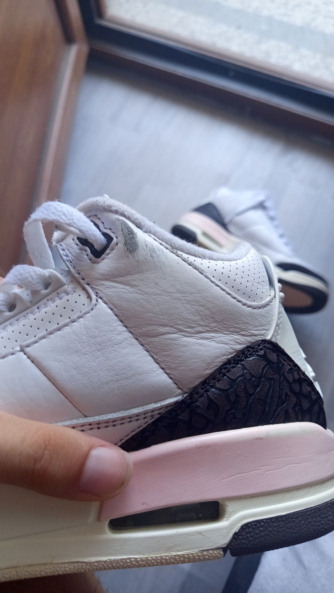 Jordan 3 Retro - Neapolitan