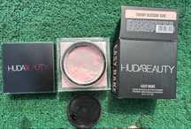 Huda Beauty Easy Bake пудра