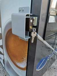 Защитна паланка за катинар на кафе машина (вендинг автомат)