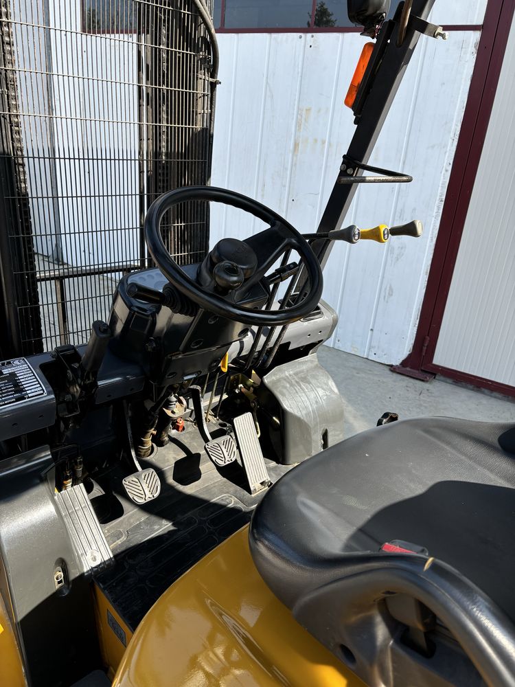 Stivuitor motostivuitor