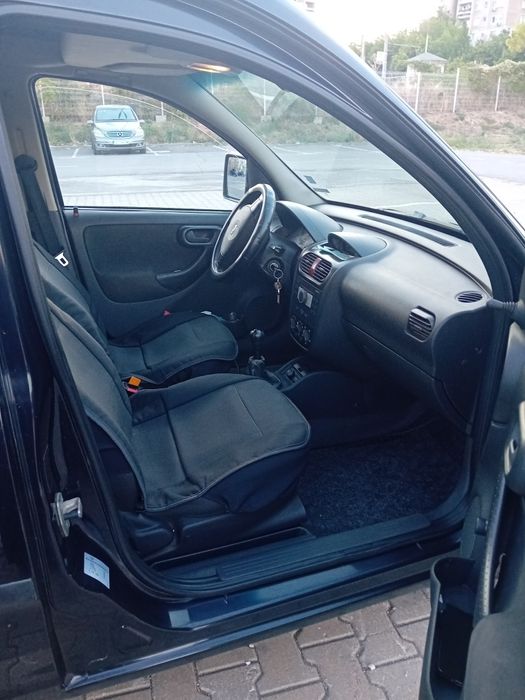 Продава Опел комбо 1,6