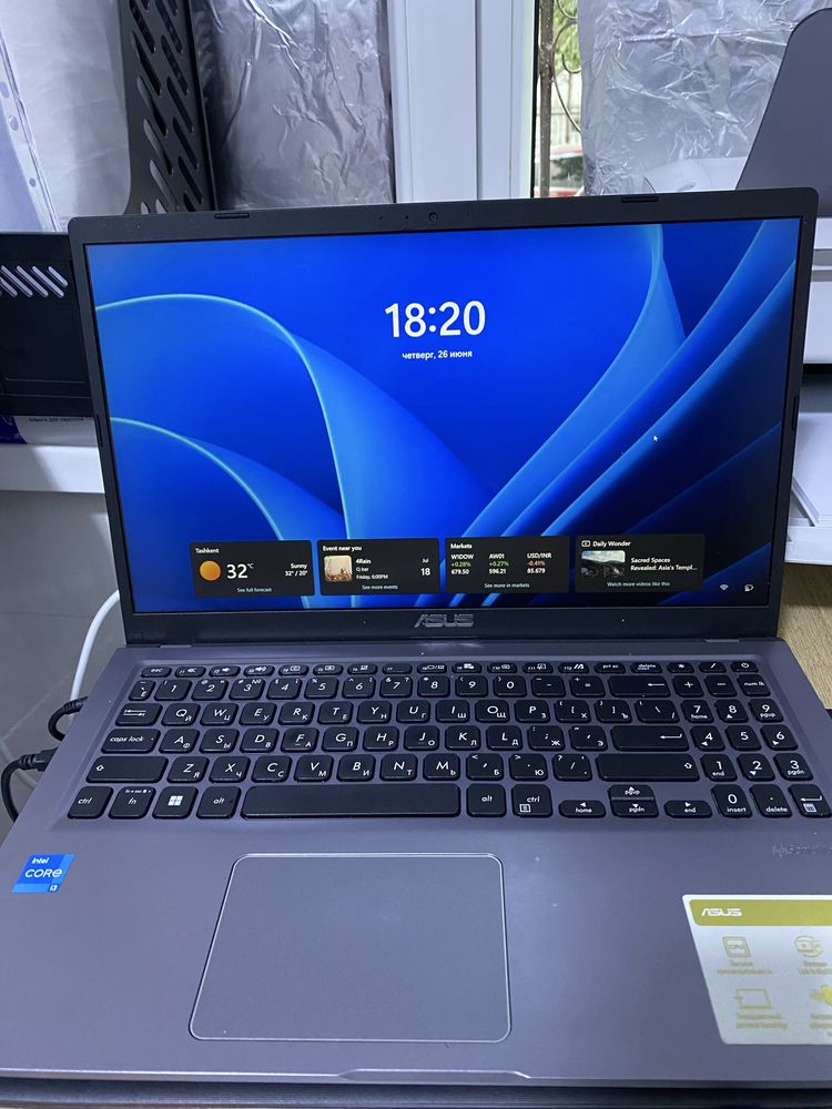 Asus Notebook холати дейарли ишлатилмаган 24 йил