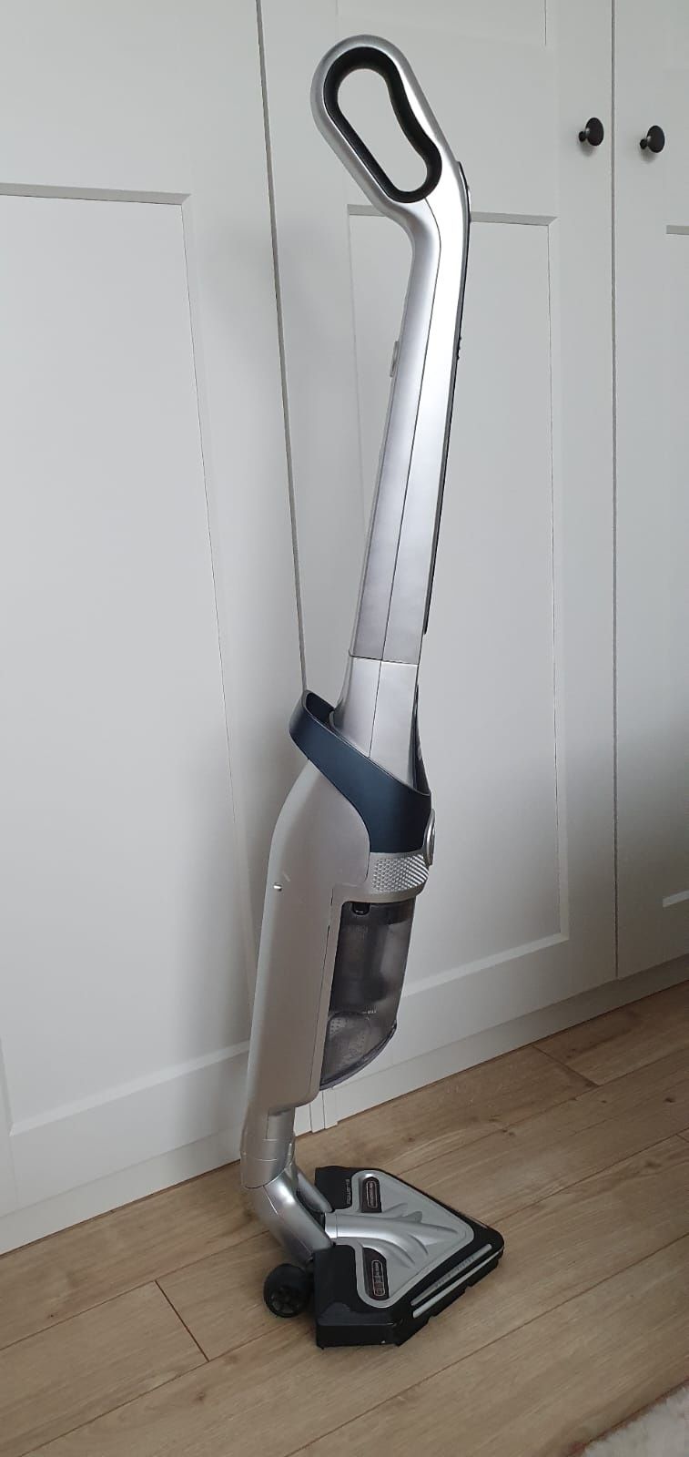 Aspirator vertical Rowenta Air Force Extreme Silence RH8970WO, 25.2V