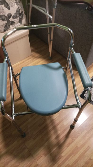 Scaun WC pliabil nou