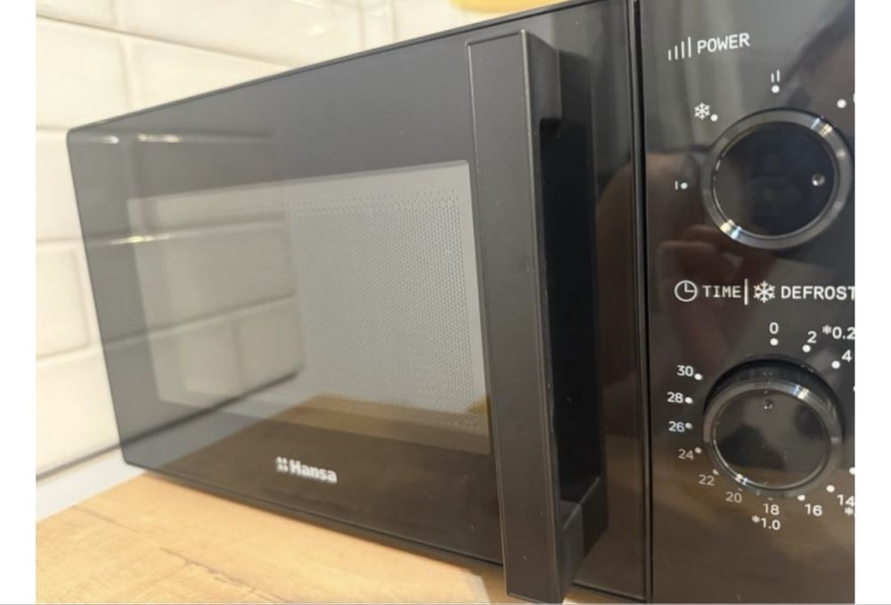 Микроволновая печь Hansa