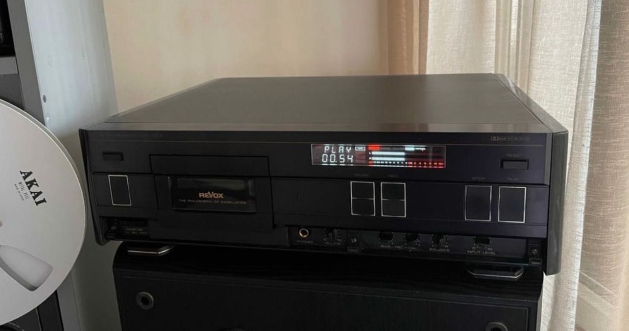 Jucarie Revox H11 dublu capstan 3 capete
