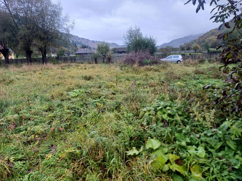 Teren intravilan avantajos