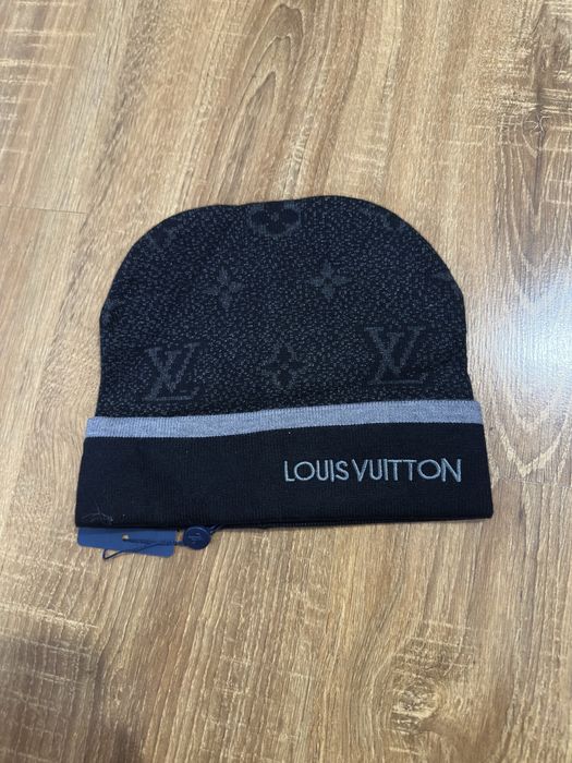 Caciula louis vuitton