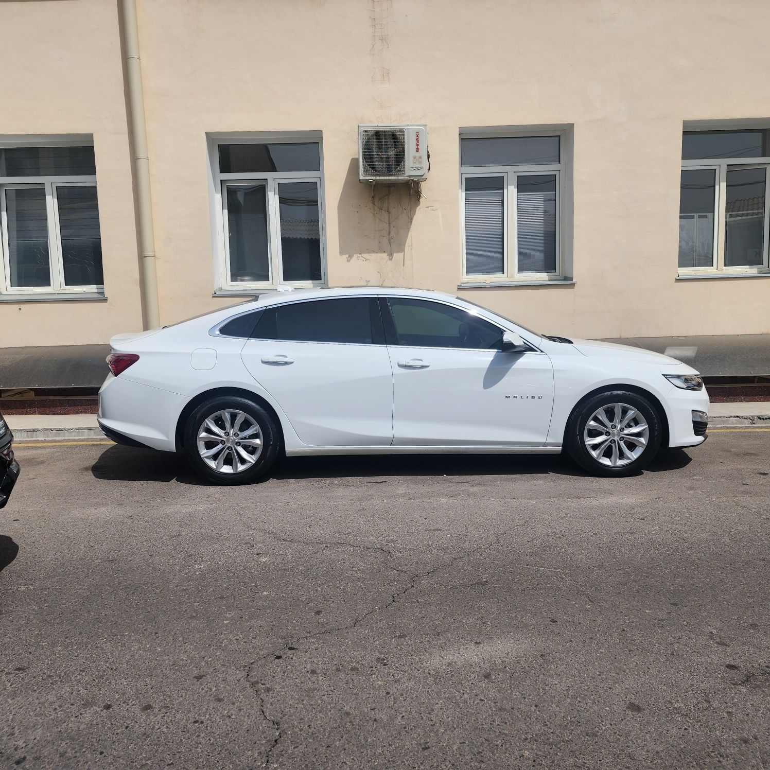 Malibu 2 turbo sotiladi