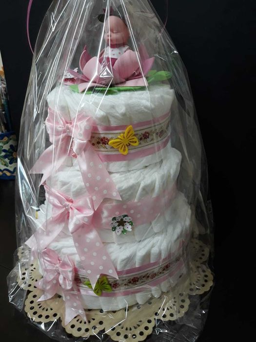 Torturi din pampersi pentru diverse evenimente