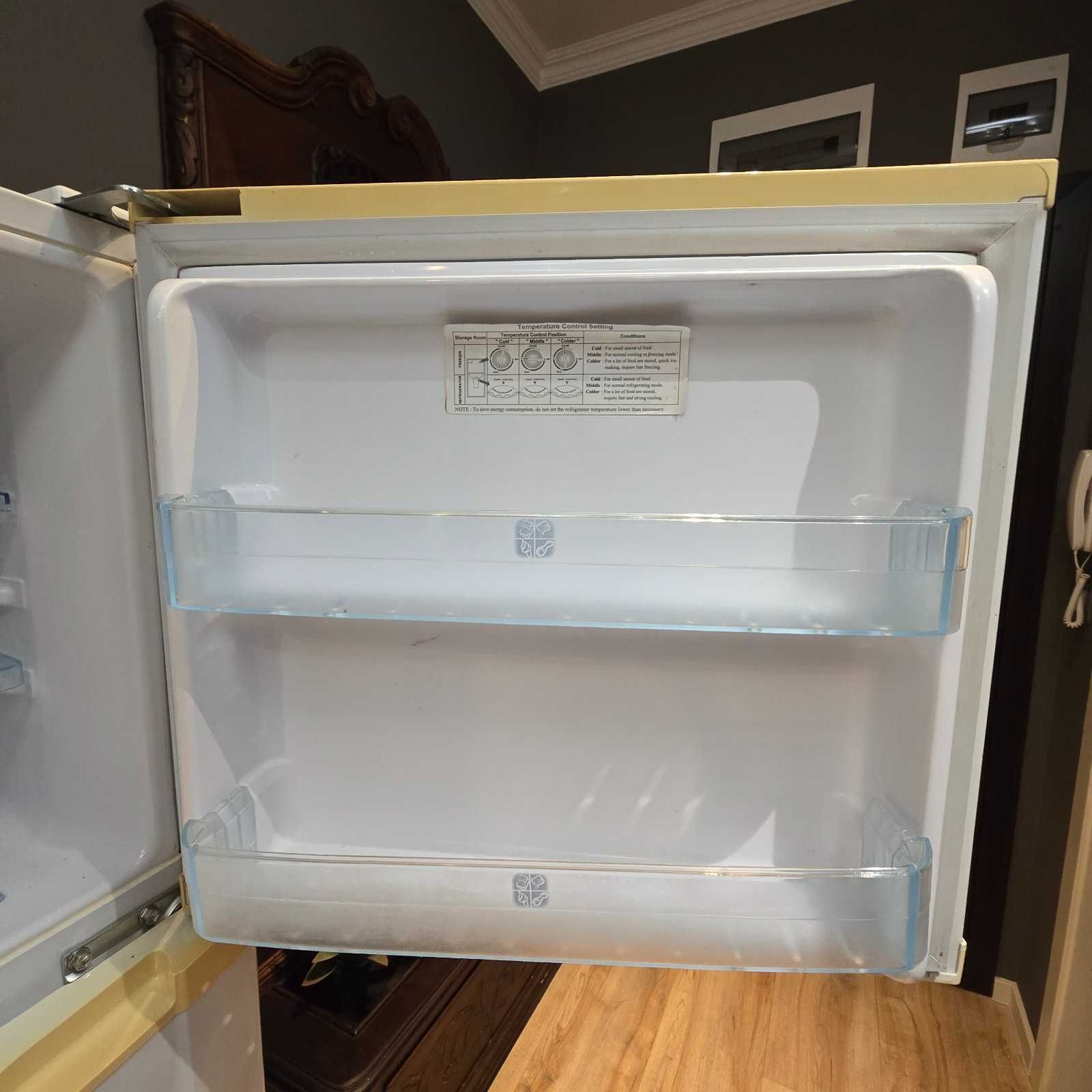 хладилник Samsung RT24VH – No Frost