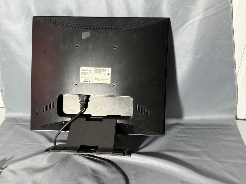 Monitor Prestigio P372B