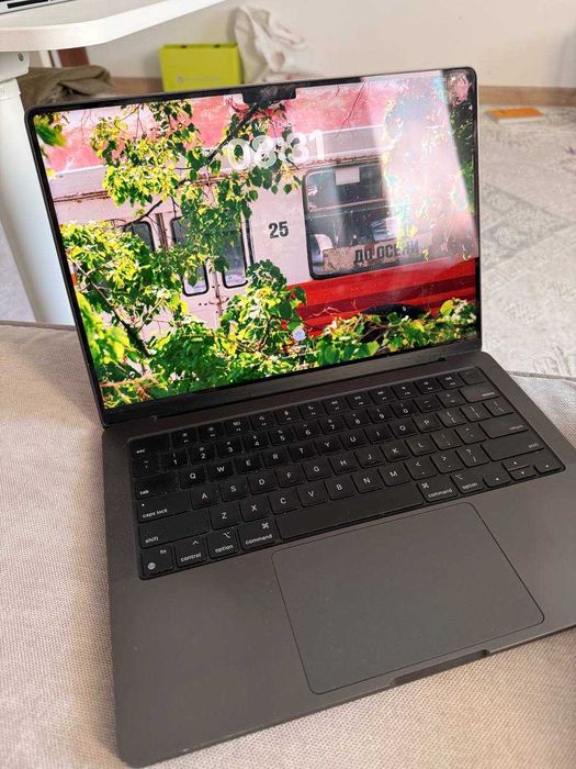 MacBook Pro 14" 1 ТБ SSD / M3 Pro (ноябрь 2023)