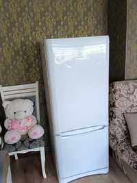 Продам холодильник InDesIT