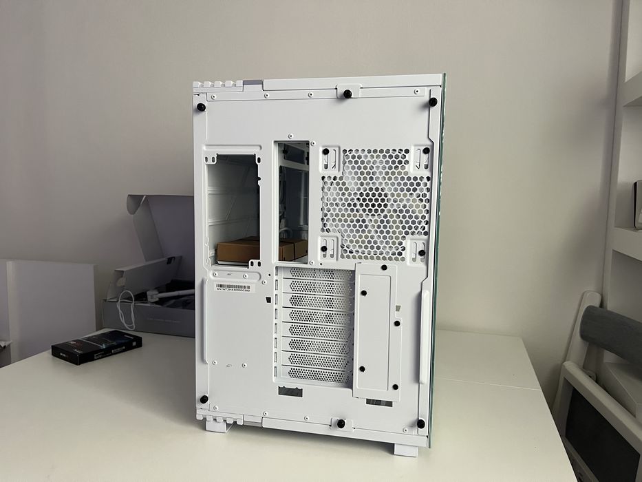 Vand carcasa bequiet! Light Base 900FX