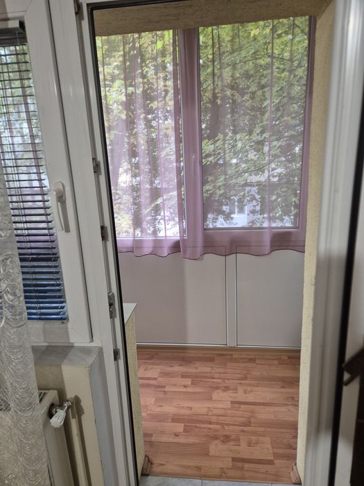 Apartament 2 camere et 1