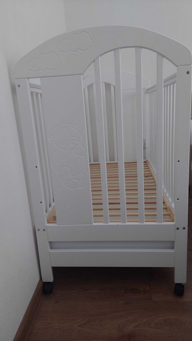 Детска дървена кошара