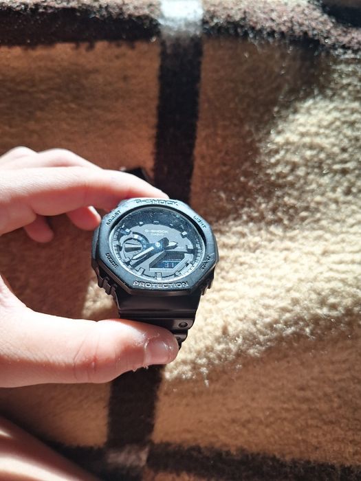 Часовника е G-SHOCK