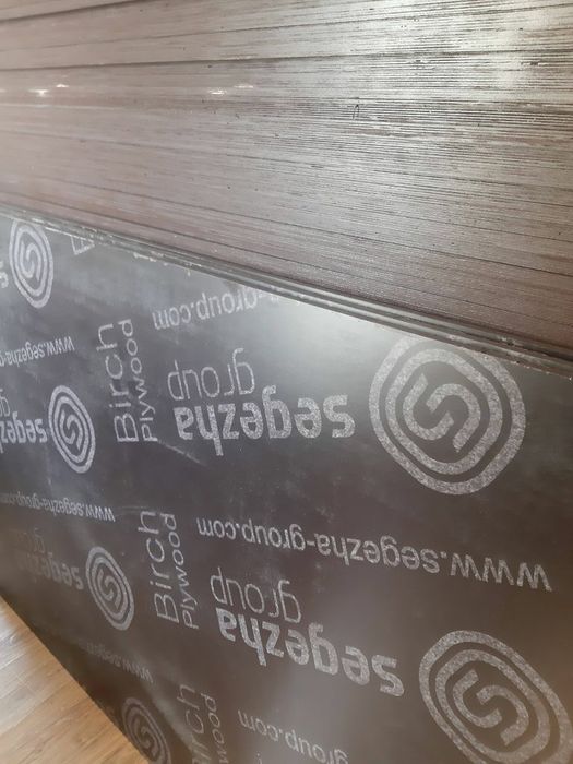 Фанера Финская ламинированная от 3мм до 40мм 1220х2440мм  1525х1525мм