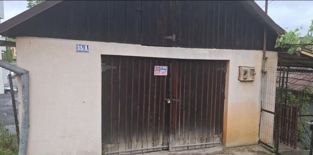 Închiriez garaj individual